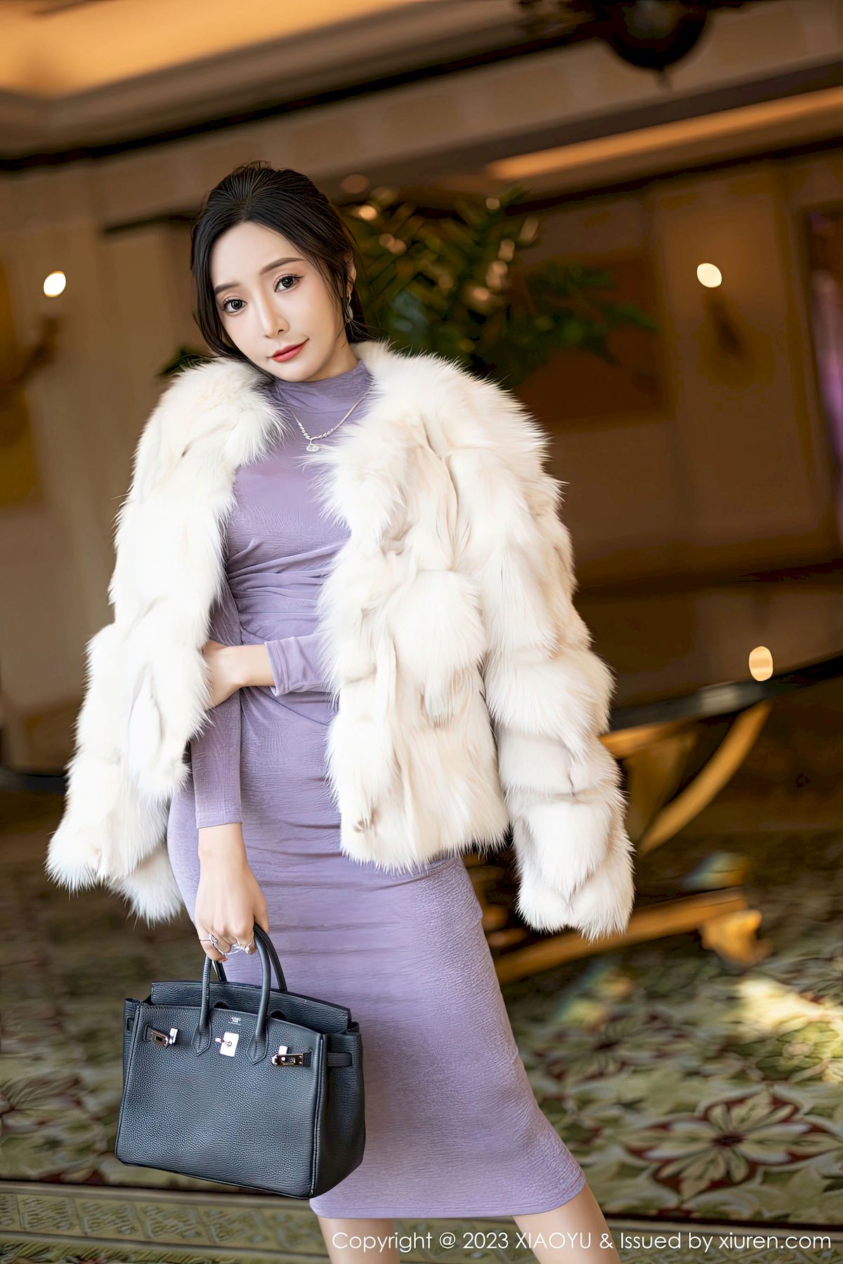 [语画界XIAOYU] Vol.947 女神王馨瑶yanni – 淡紫色收身连衣长裙性感写真-瞬颜部落