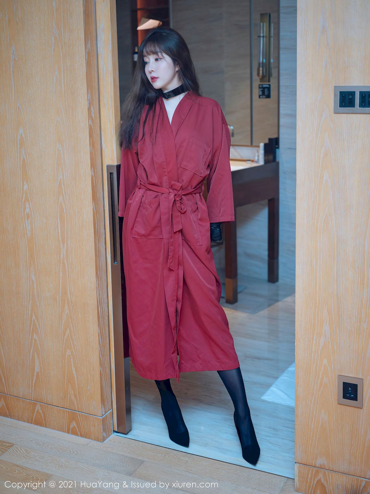 [花漾HuaYang] Vol.373 女神王雨纯 – 黑色主题的皮衣情趣服饰厦门旅拍-瞬颜部落