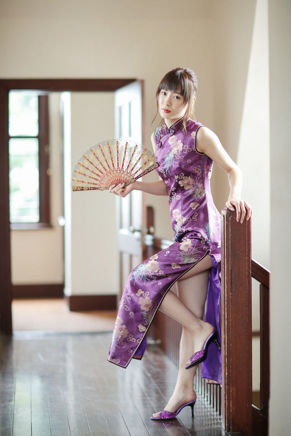 日本美女生田衣梨奈高开叉旗袍+海边比基尼系列性感写真-御萝部落-瞬颜部落