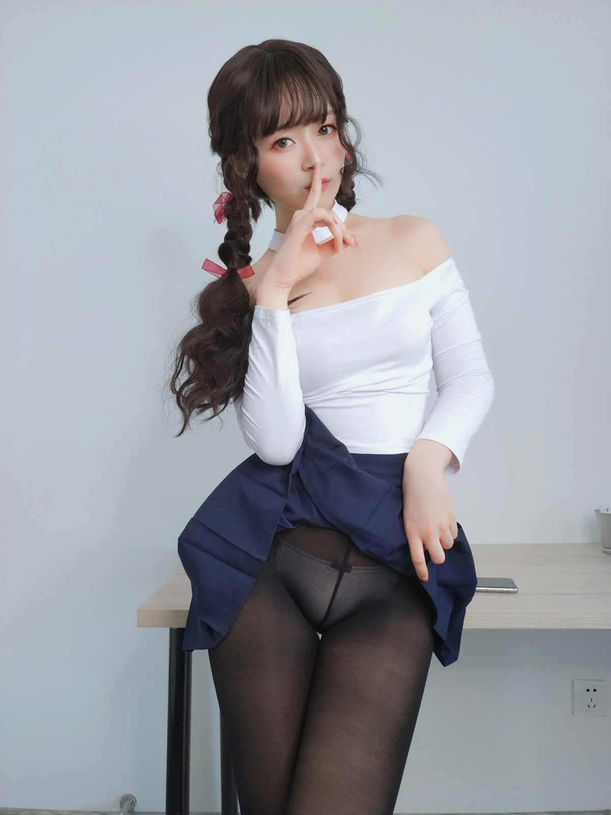 图片[33]-Coser小姐姐白银 – 邻家大姐姐的黑丝 – COSPLAY-瞬颜部落
