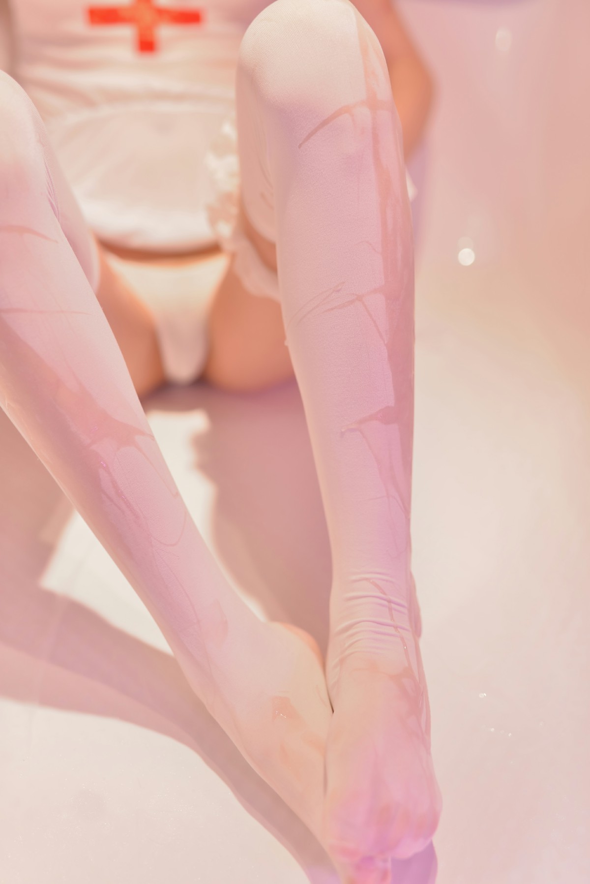 图片[60]-[Cosplay]NAGISA魔物喵 – VOL.04 性感看护师 – COSPLAY-瞬颜部落