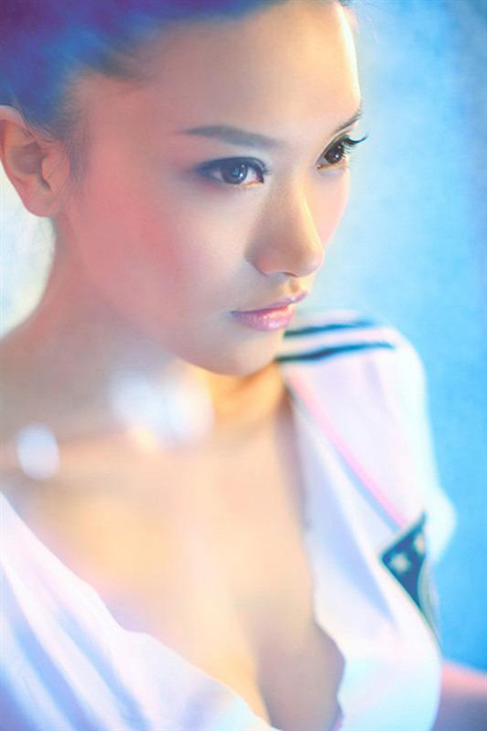 大波足球宝贝美女徐茜儿写真-御萝部落-瞬颜部落