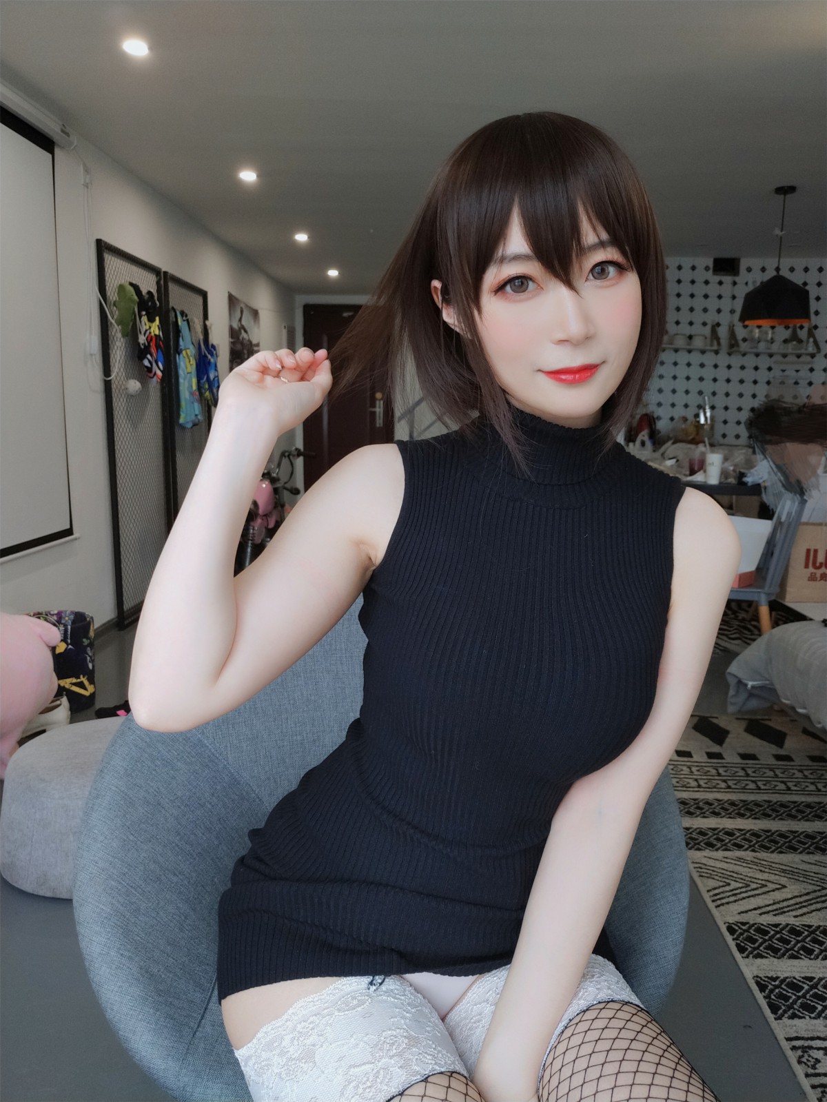 图片[2]-Coser小姐姐白银 – 黑色包臀裙 – COSPLAY-瞬颜部落