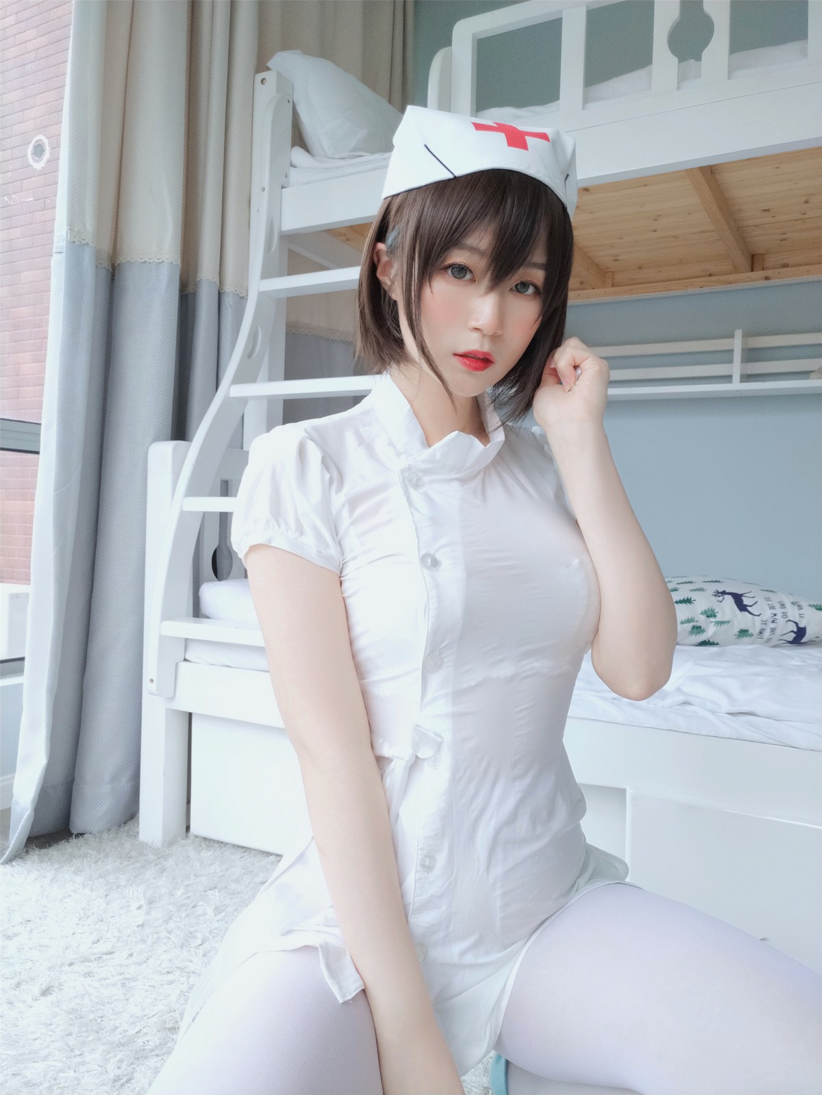 图片[4]-Coser小姐姐白银 – 白丝小护士 – COSPLAY-瞬颜部落