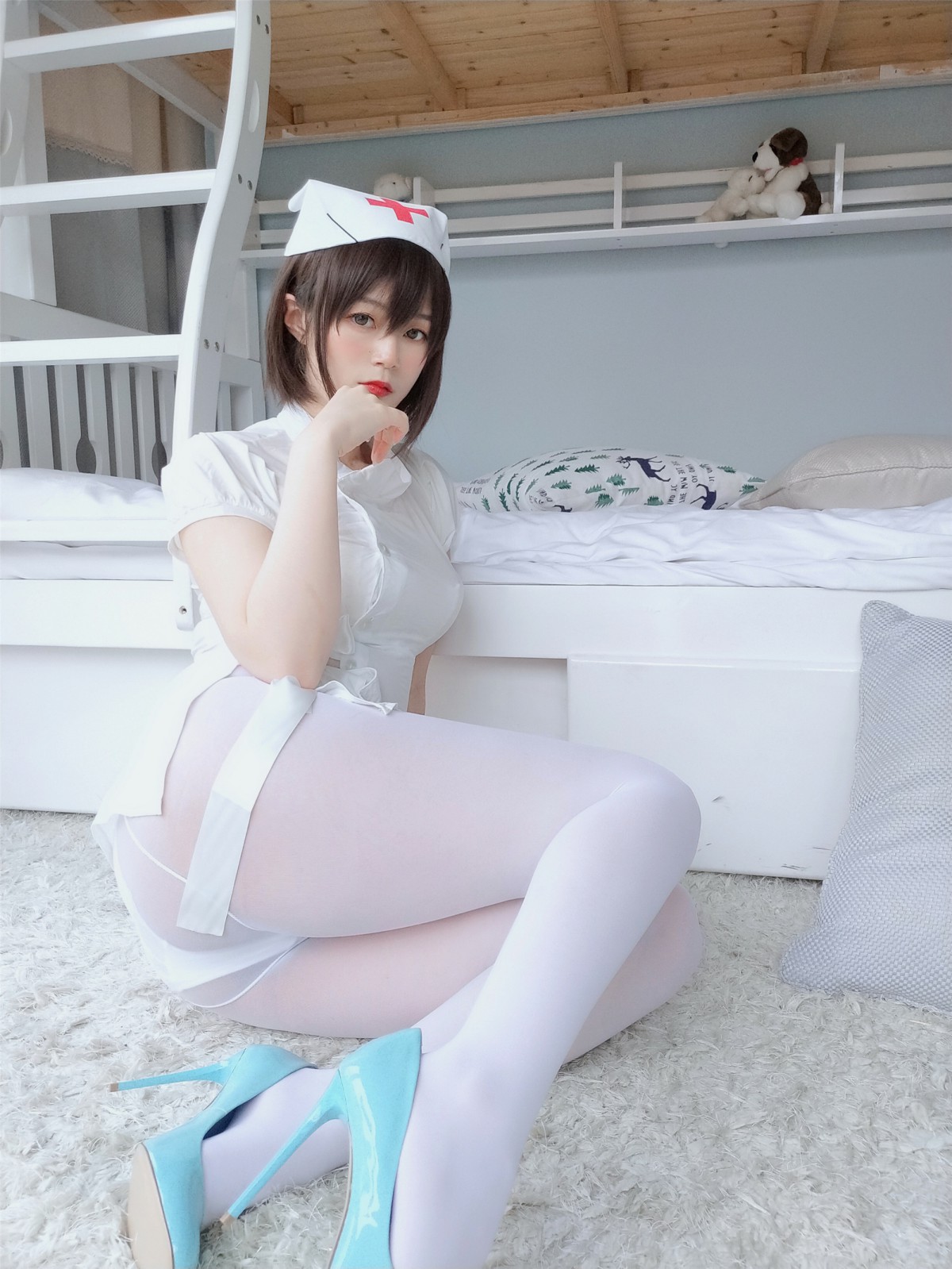 图片[20]-Coser小姐姐白银 – 白丝小护士 – COSPLAY-瞬颜部落