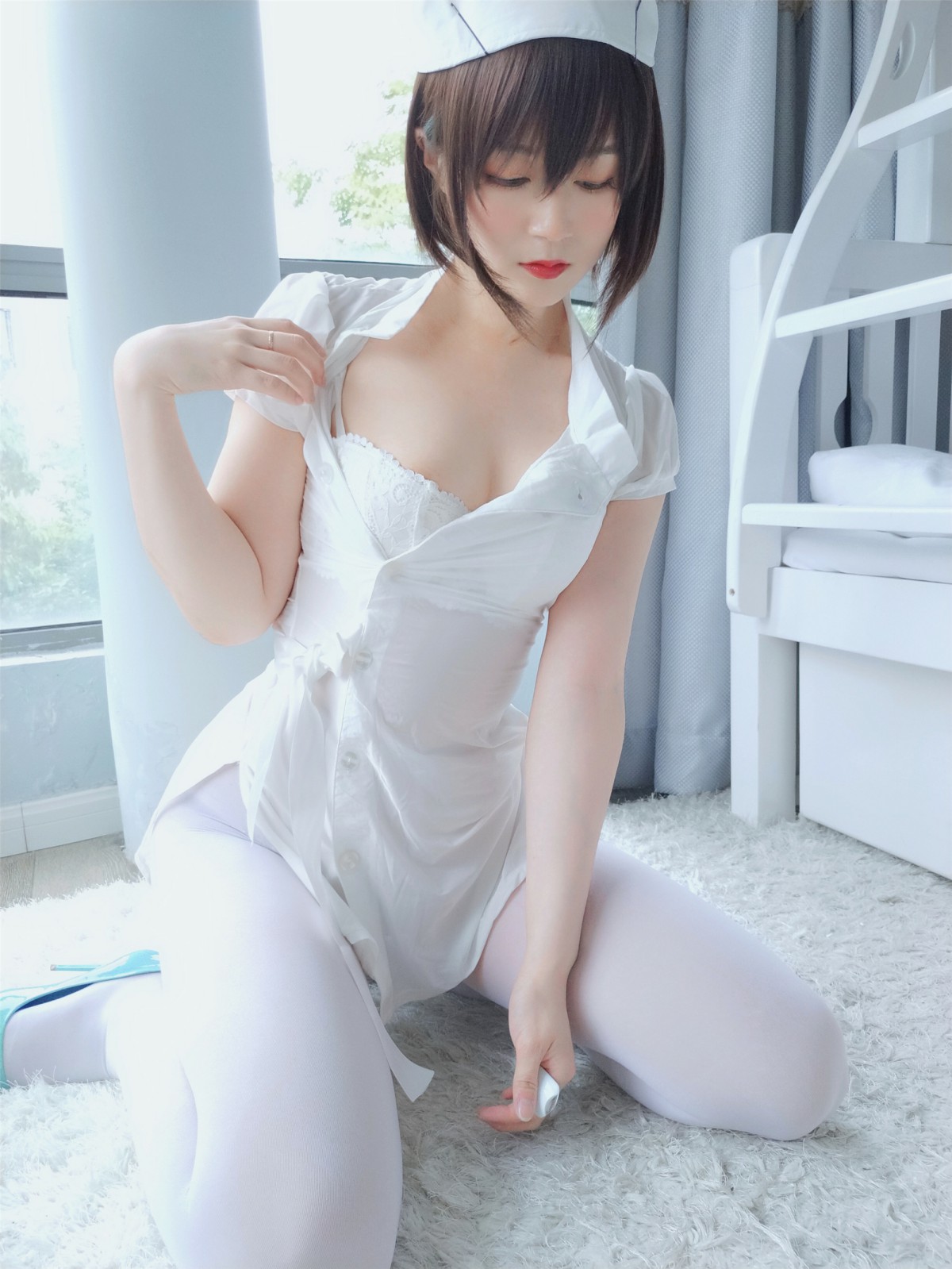 图片[24]-Coser小姐姐白银 – 白丝小护士 – COSPLAY-瞬颜部落