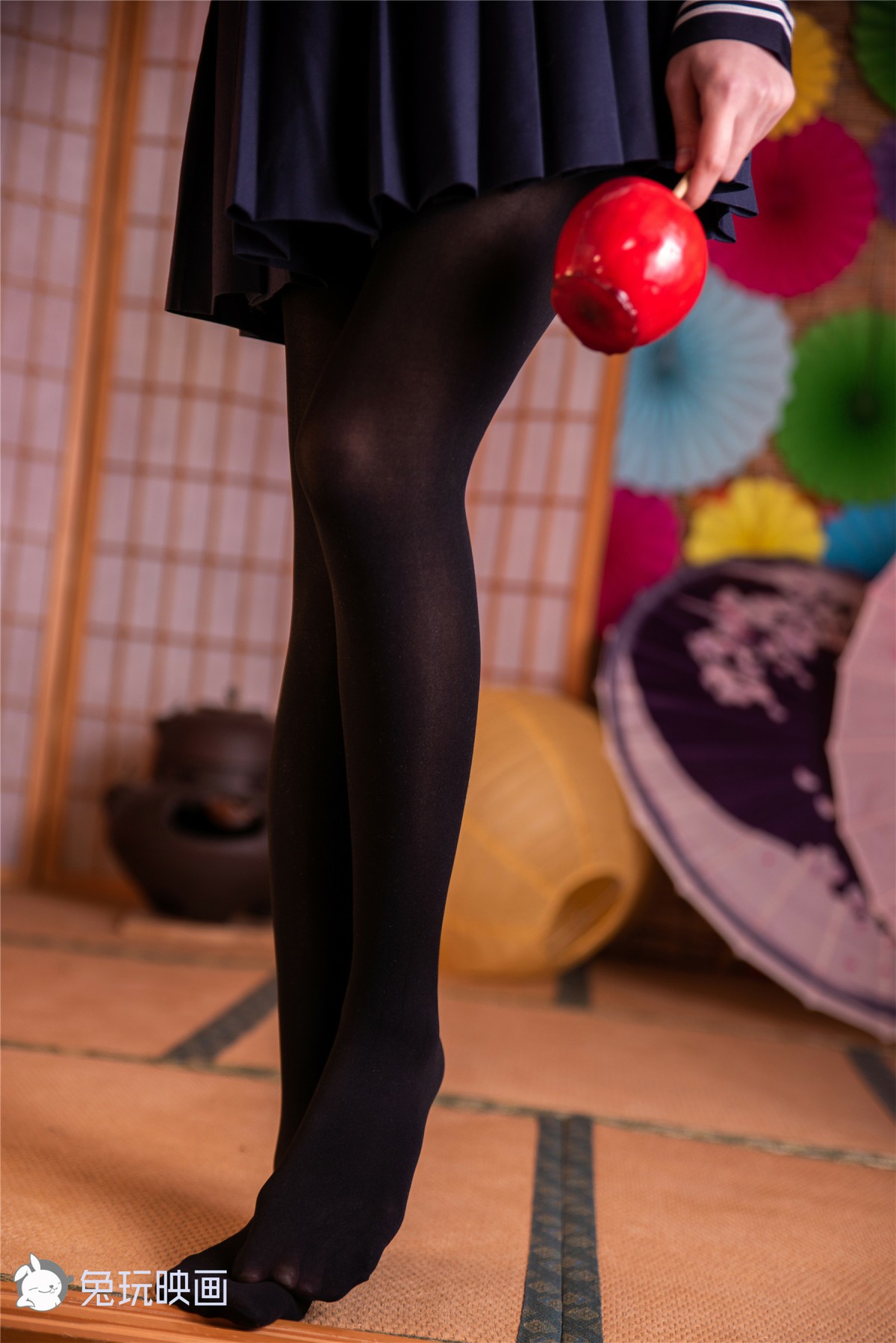 图片[9]-兔玩映画系列 Vol.053 冬天里的黑丝JK裙_ – COSPLAY-瞬颜部落