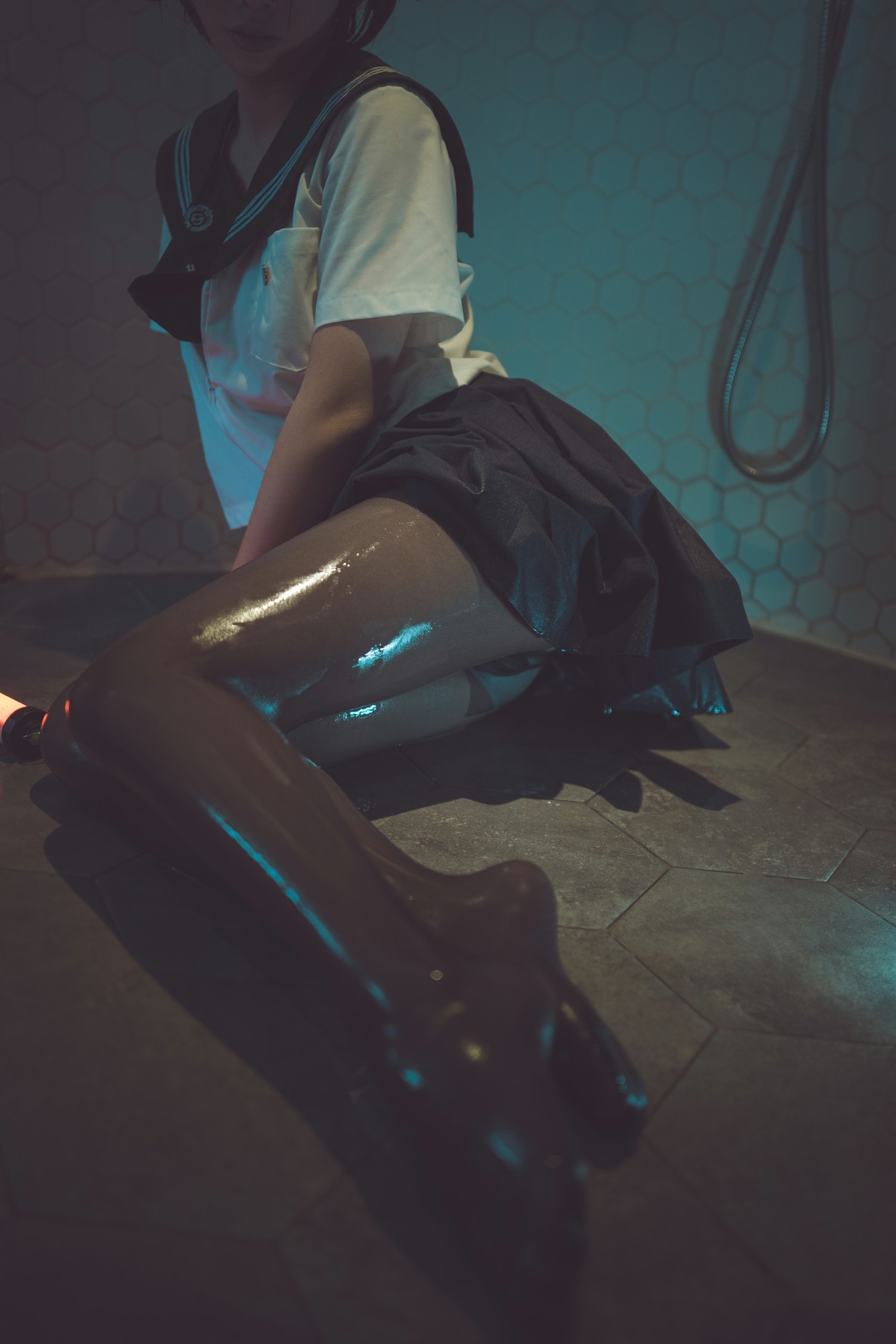 图片[15]-[Cosplay]面饼仙儿 – 脑内少女 浴缸黑丝 – COSPLAY-瞬颜部落