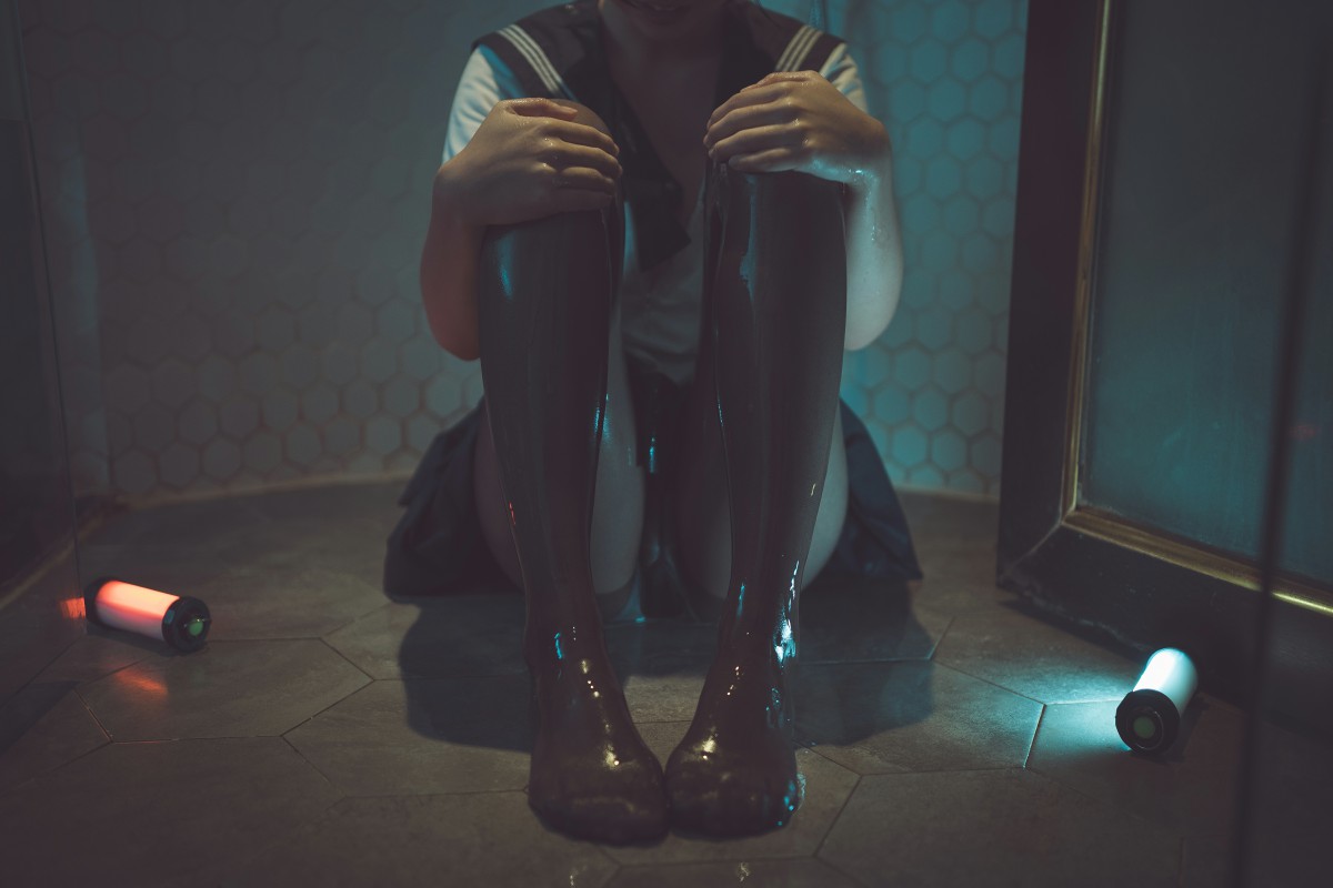 图片[17]-[Cosplay]面饼仙儿 – 脑内少女 浴缸黑丝 – COSPLAY-瞬颜部落