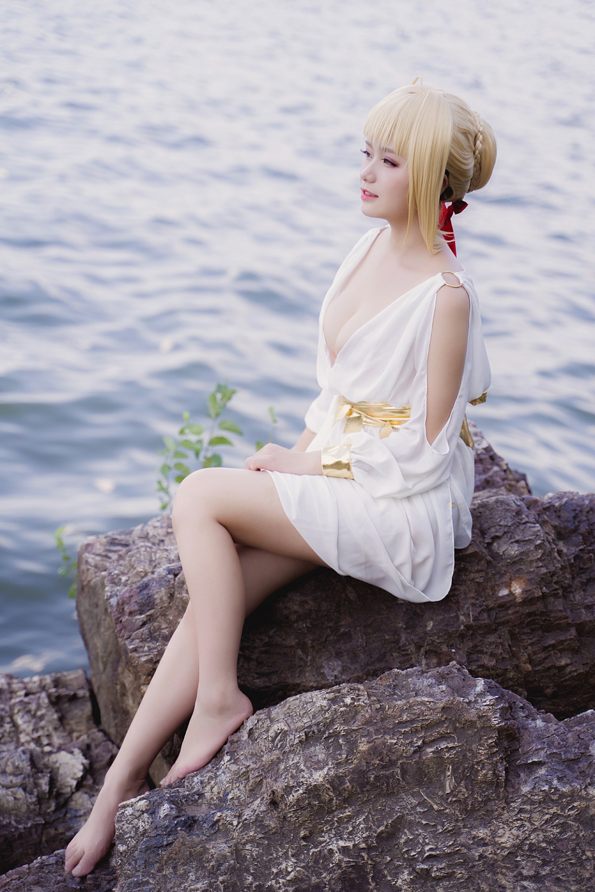 甜美女神 白裙飘逸难以抵挡的诱惑 – COSPLAY-瞬颜部落