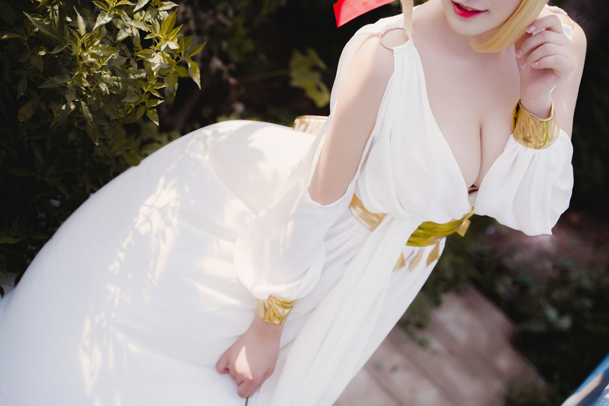 图片[5]-甜美女神 白裙飘逸难以抵挡的诱惑 – COSPLAY-瞬颜部落