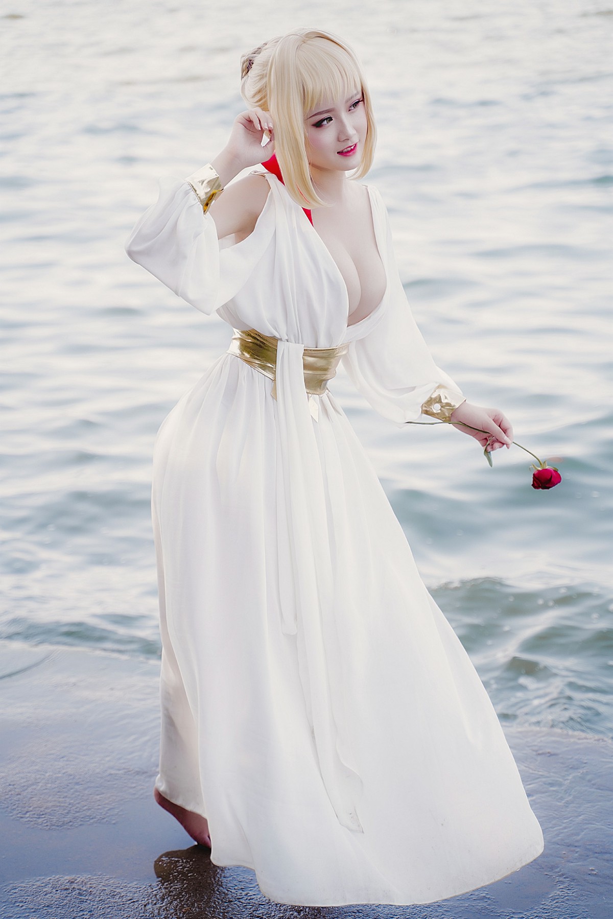 图片[21]-甜美女神 白裙飘逸难以抵挡的诱惑 – COSPLAY-瞬颜部落