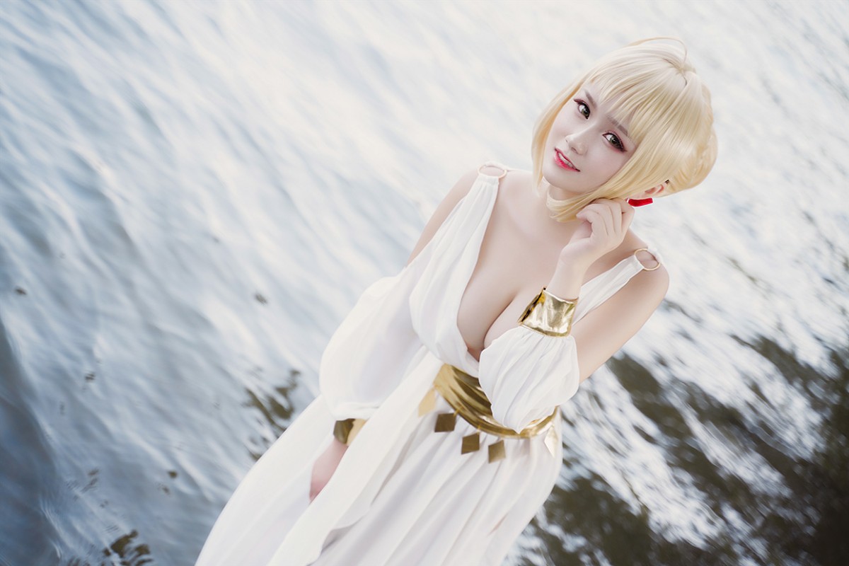 图片[26]-甜美女神 白裙飘逸难以抵挡的诱惑 – COSPLAY-瞬颜部落