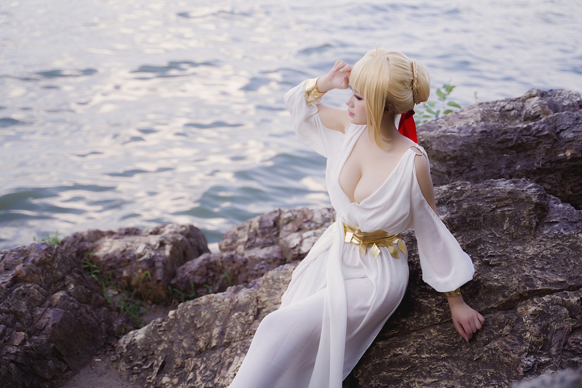 图片[31]-甜美女神 白裙飘逸难以抵挡的诱惑 – COSPLAY-瞬颜部落