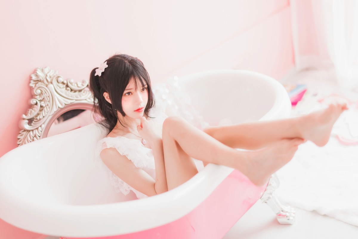 图片[28]-萝莉风COS 桜桃喵 –粉色浴缸 – COSPLAY-瞬颜部落