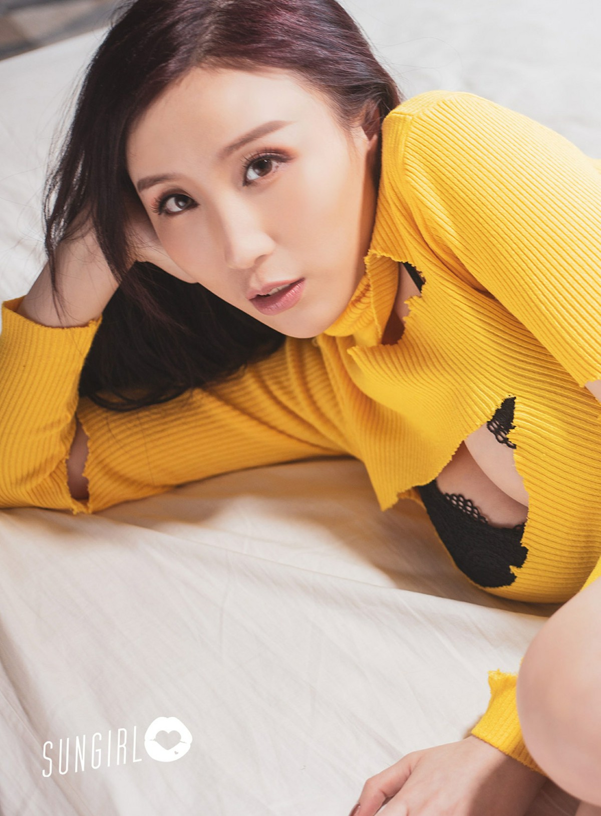 图片[2]-[SUNGIRL阳光宝贝]NO.007 黄色诱惑！蔓蔓恋上你写真 黄蔓蔓Irenea – COSPLAY-瞬颜部落