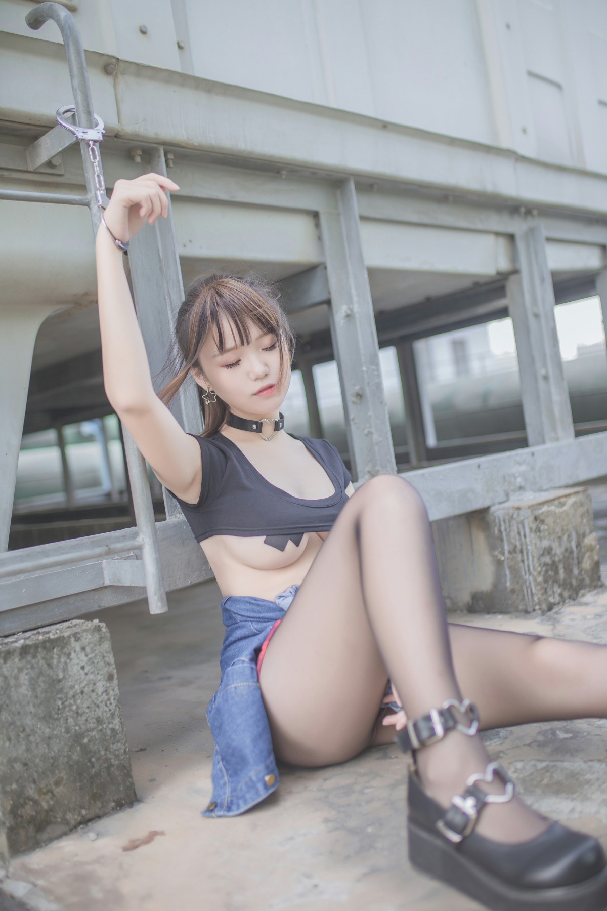 图片[25]-性感人气COSER Yoko宅夏Cos – 红色格子 – COSPLAY-瞬颜部落