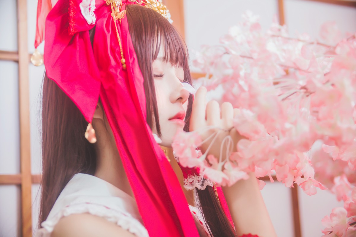 图片[35]-萝莉风COS 桜桃喵 – 灵梦 新年快乐 – COSPLAY-瞬颜部落