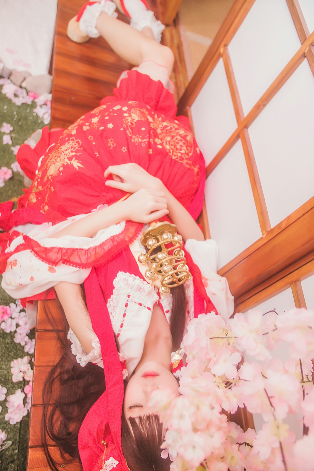 图片[45]-萝莉风COS 桜桃喵 – 灵梦 新年快乐 – COSPLAY-瞬颜部落