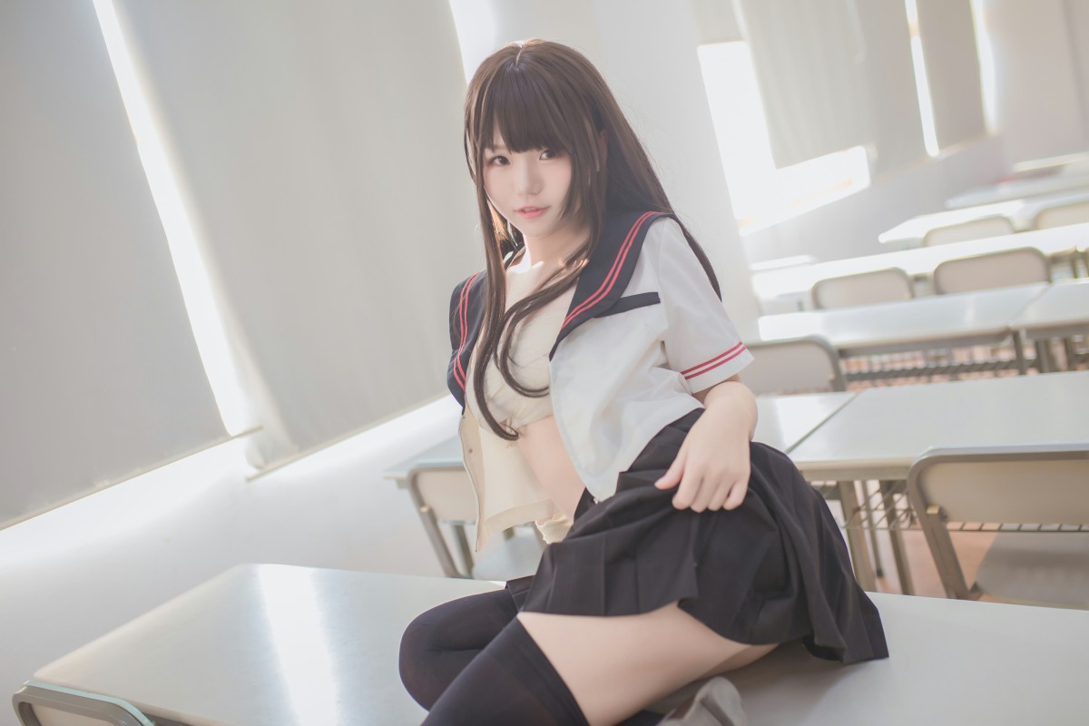 性感人气COSER Yoko宅夏Cos – 黑丝JK – COSPLAY-瞬颜部落