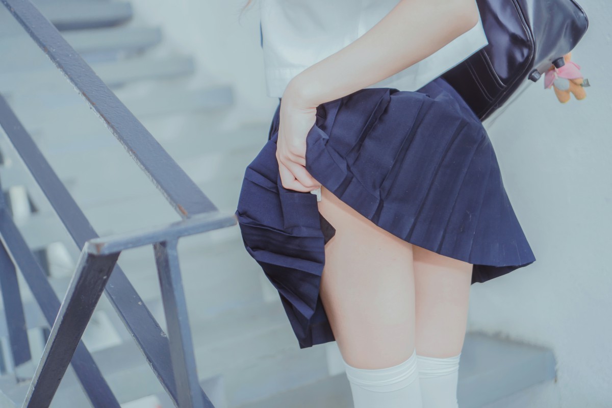 图片[7]-萝莉风COS 桜桃喵 – 蓝白水手服 – COSPLAY-瞬颜部落