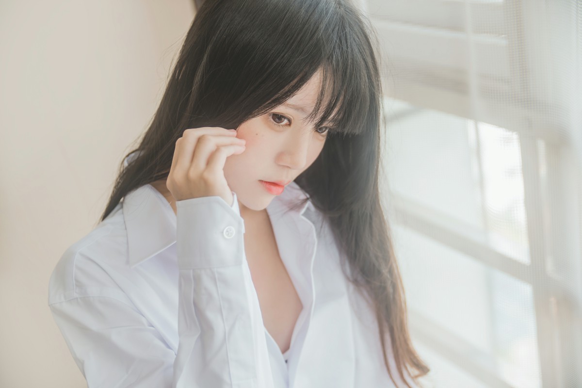 图片[6]-萝莉风COS 桜桃喵 – 白衬衫散发 – COSPLAY-瞬颜部落