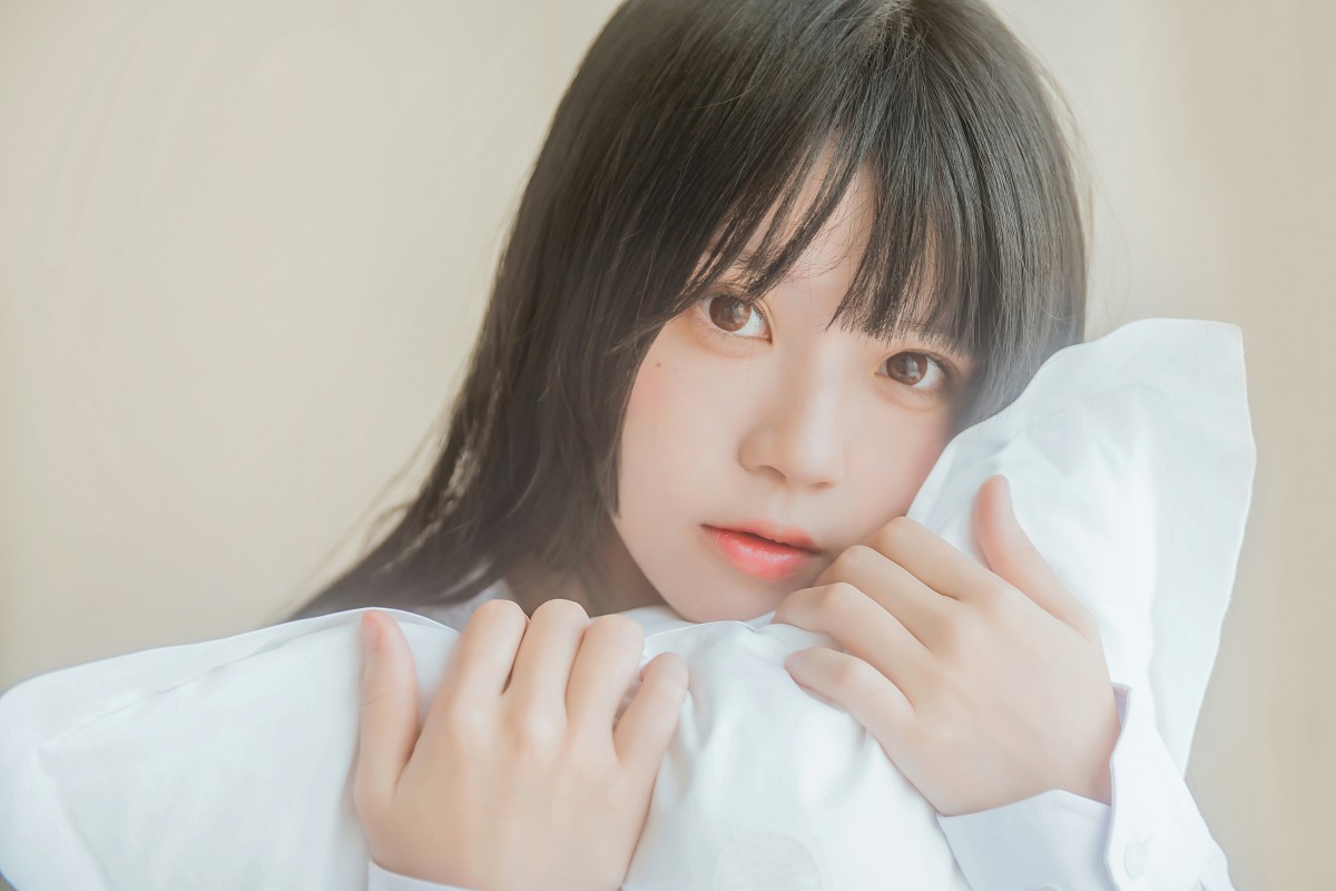 图片[8]-萝莉风COS 桜桃喵 – 白衬衫散发 – COSPLAY-瞬颜部落