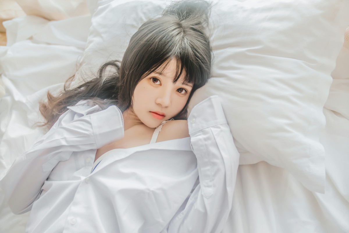 图片[18]-萝莉风COS 桜桃喵 – 白衬衫散发 – COSPLAY-瞬颜部落