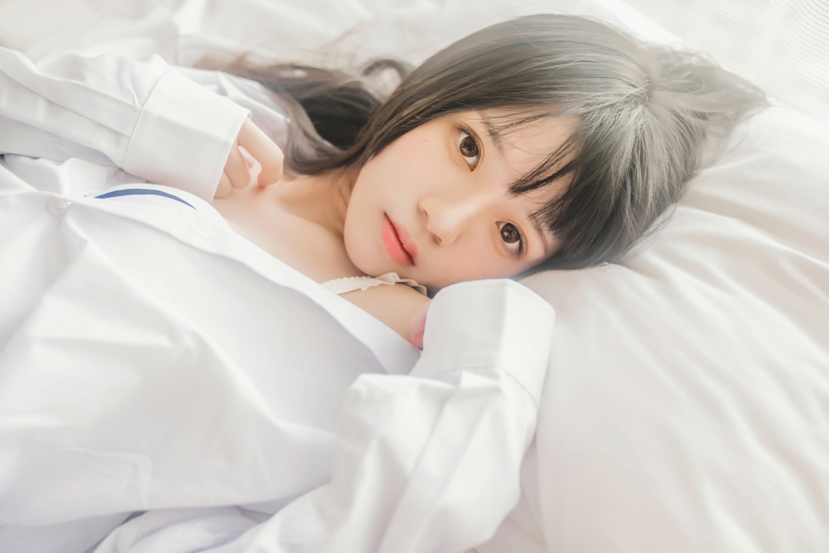 图片[19]-萝莉风COS 桜桃喵 – 白衬衫散发 – COSPLAY-瞬颜部落