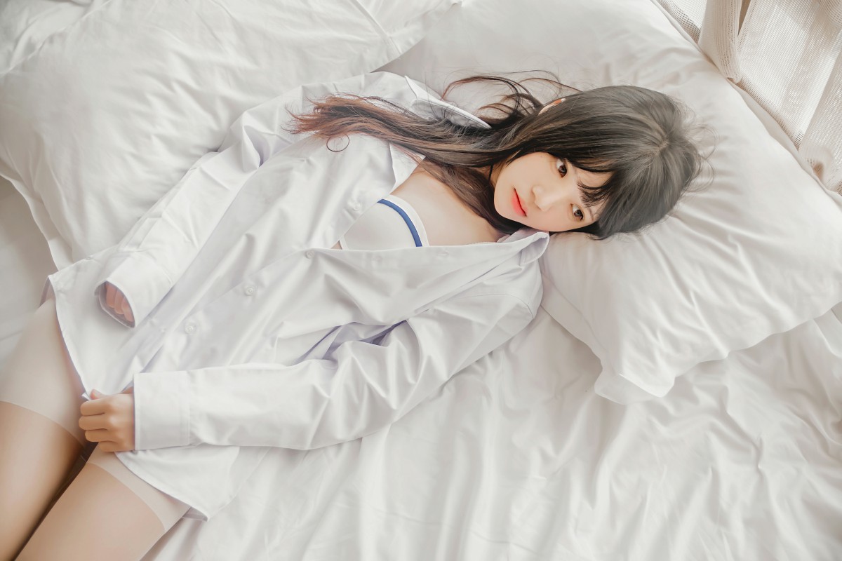图片[29]-萝莉风COS 桜桃喵 – 白衬衫散发 – COSPLAY-瞬颜部落
