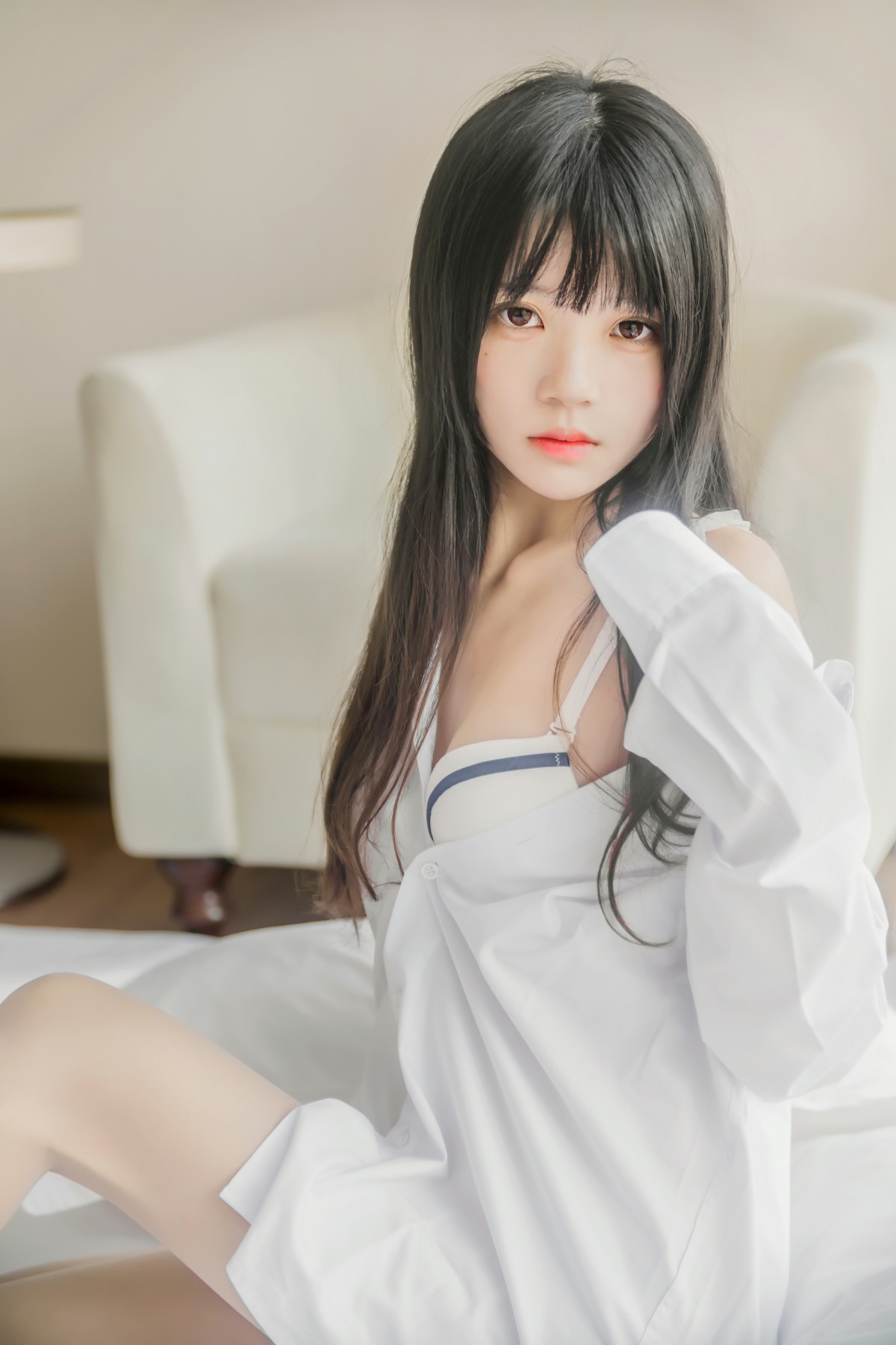图片[30]-萝莉风COS 桜桃喵 – 白衬衫散发 – COSPLAY-瞬颜部落