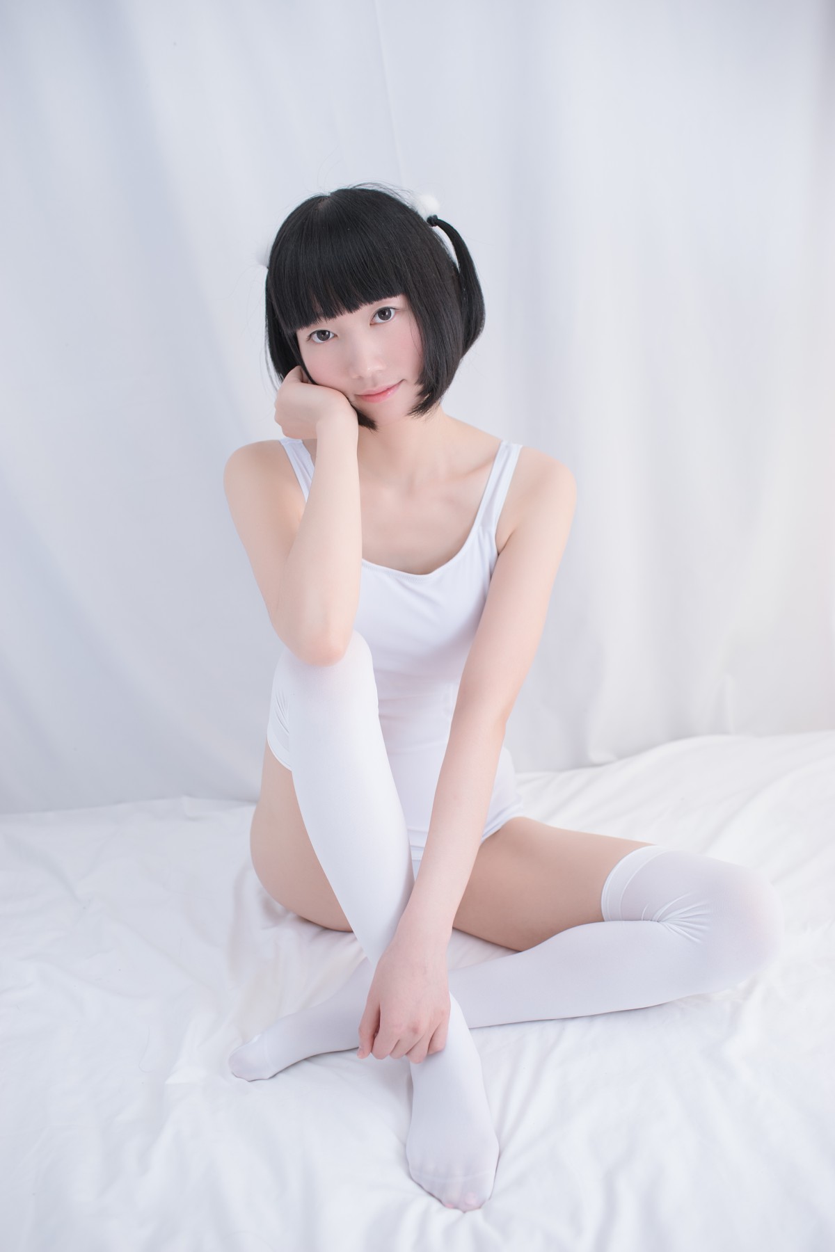 图片[7]-[轻兰映画写真]SPL.001 白色纯情丝袜秀 – COSPLAY-瞬颜部落