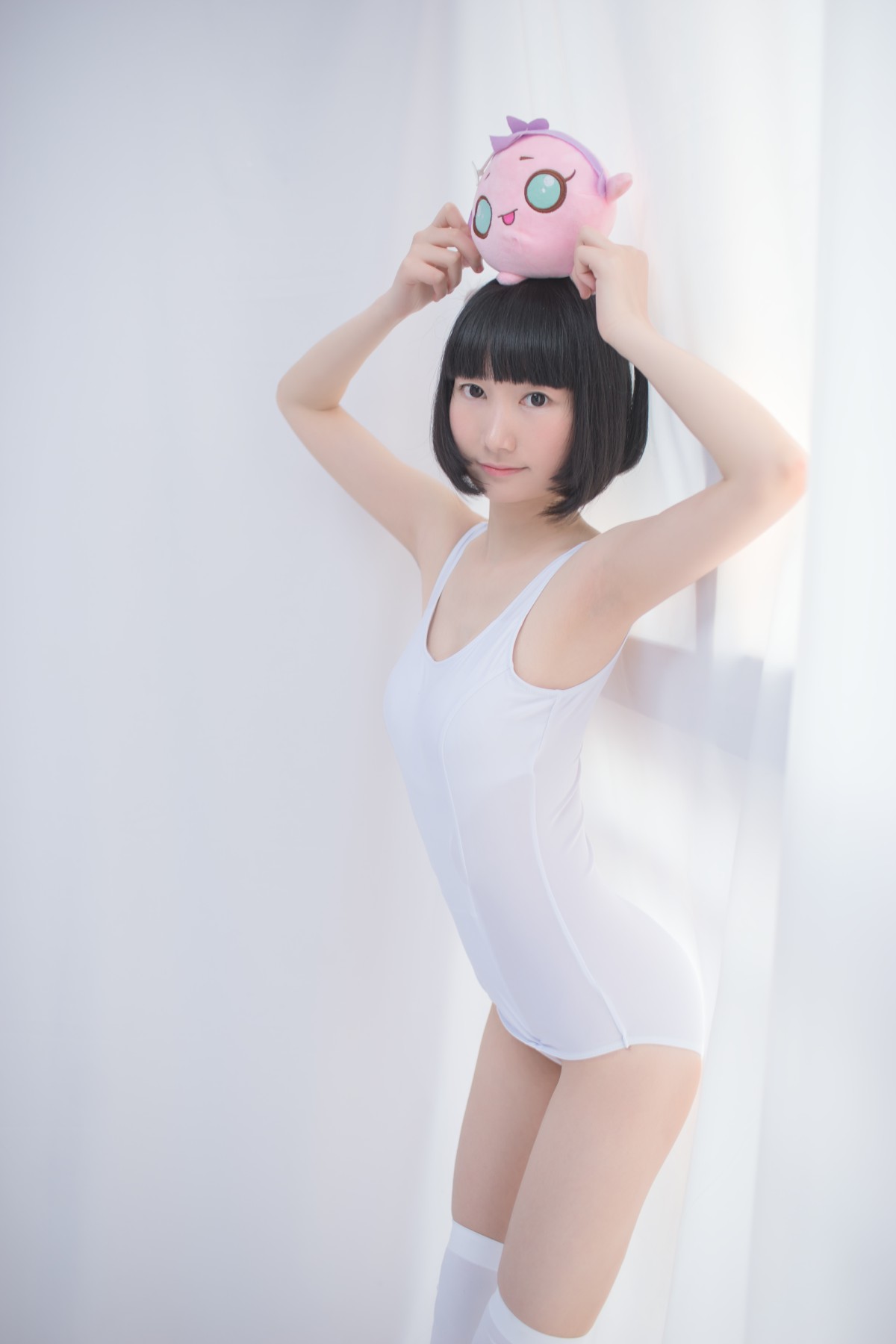 图片[23]-[轻兰映画写真]SPL.001 白色纯情丝袜秀 – COSPLAY-瞬颜部落