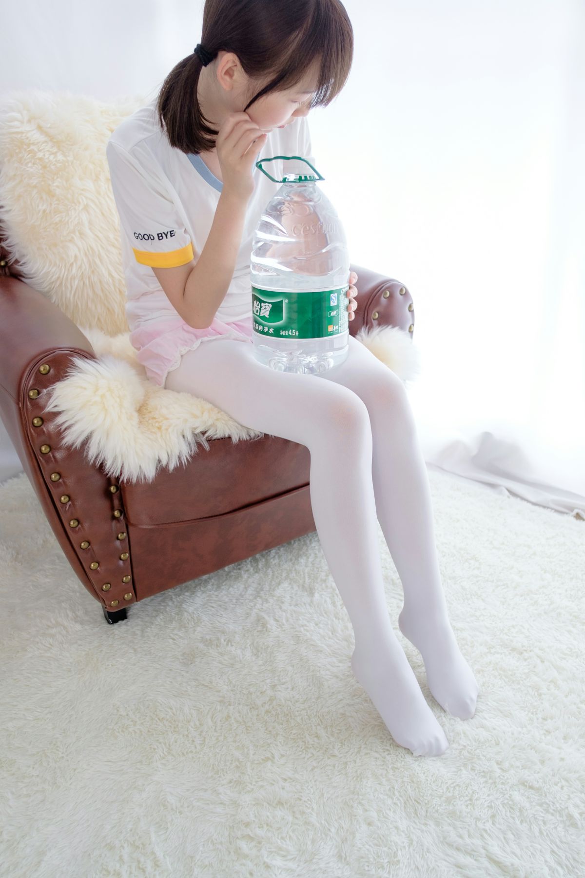 图片[5]-[森萝财团]R15-015白丝萝莉玩桶装水 – COSPLAY-瞬颜部落