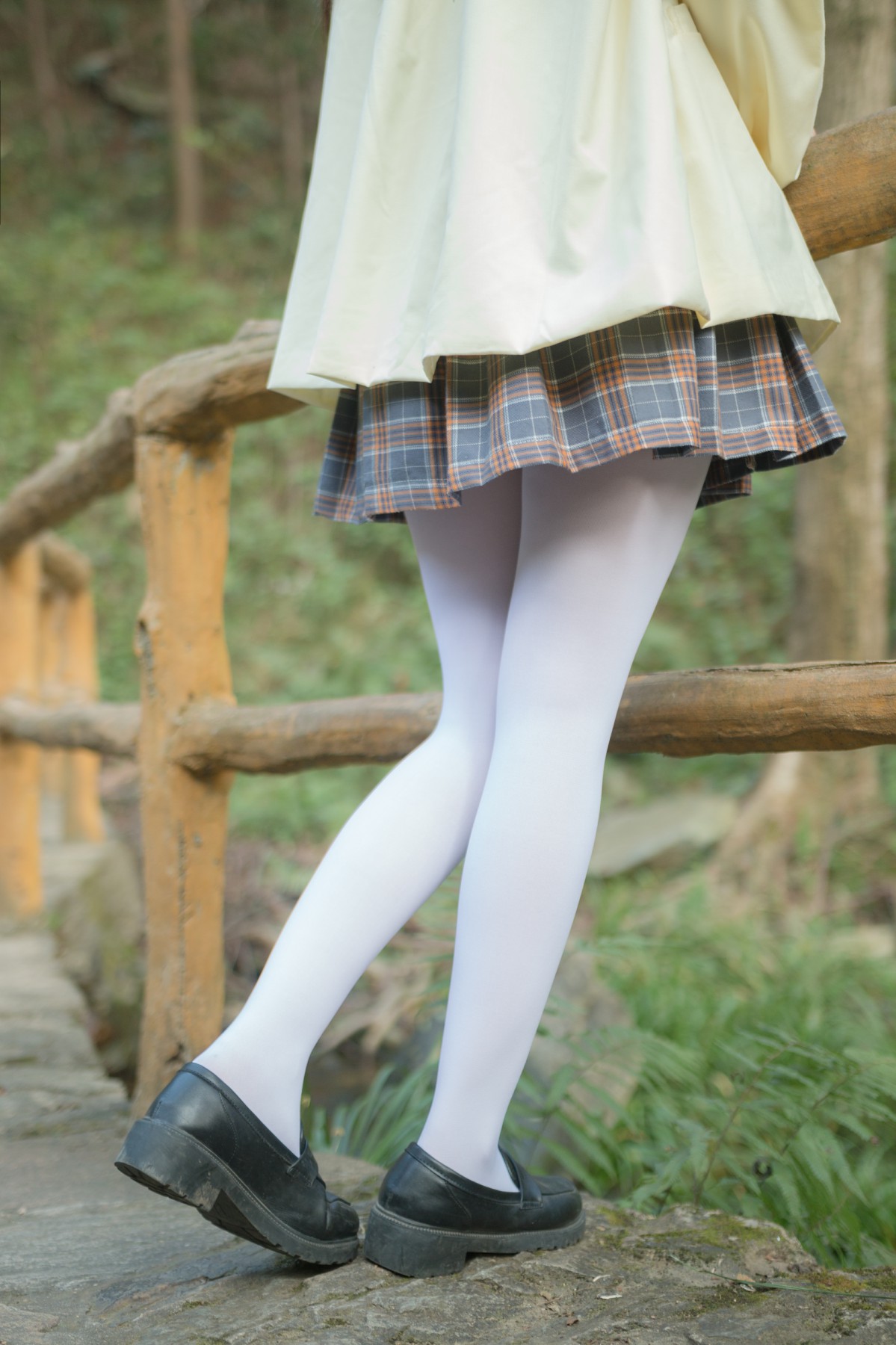 图片[27]-[轻兰映画写真]VOL.002_轻兰映画_福利社 – COSPLAY-瞬颜部落