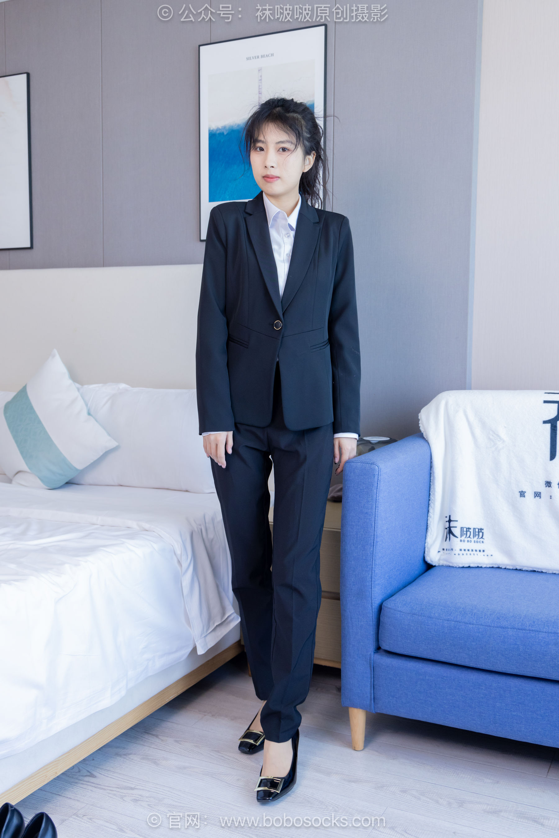 BoBoSocks袜啵啵模特奶油白领OL制服裤里丝写真-御萝部落-瞬颜部落